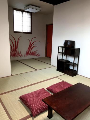 Μια τηλεόραση ή/και κέντρο ψυχαγωγίας στο Kyoto Machiya Saikyo-Inn