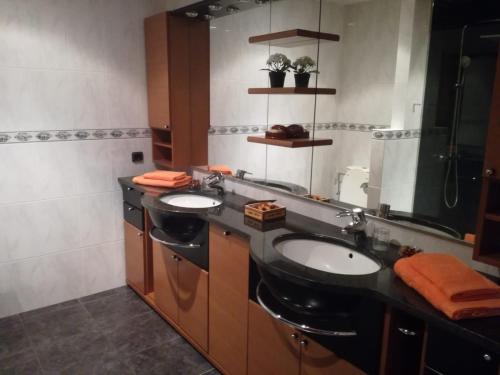 Kuchyň nebo kuchyňský kout v ubytování Casa Ferriols 2.0