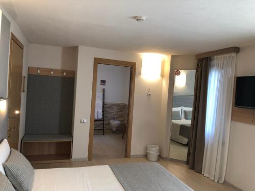 Gallery image of Hotel Edelweiss in Pr&eacute;-Saint-Didier