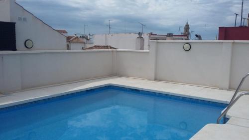 Bazén v ubytovaní Centro Malaga Atico Valdeazores gran terraza privada alebo v jeho blízkosti