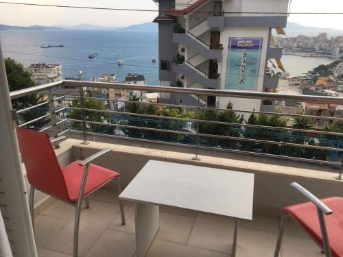 Gallery image of Xhulio Apartments in Sarandë