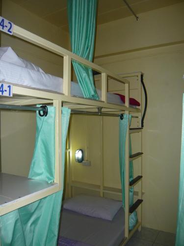 Двуетажно легло или двуетажни легла в стая в 168 Chiangmai Guesthouse