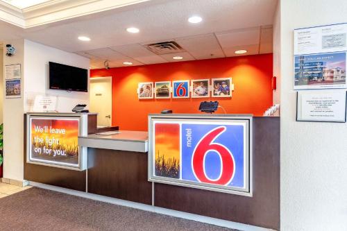 Motel 6-Caseyville, IL - Caseyville Il