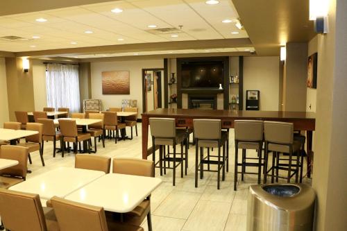 Ресторан / где поесть в Best Western Plus Omaha Airport Inn