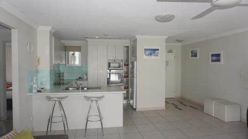 Gallery image of Pacific Surf Absolute Beachfront Apartments in Gold Coast