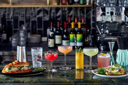 Boissons dans l'établissement Fabric Hotel - an Atlas Boutique Hotel