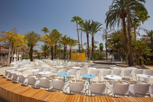 Εστιατόριο ή άλλο μέρος για φαγητό στο Abora Continental by Lopesan Hotels