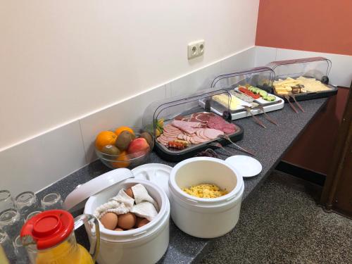 Jídlo v hotelu nebo okolí