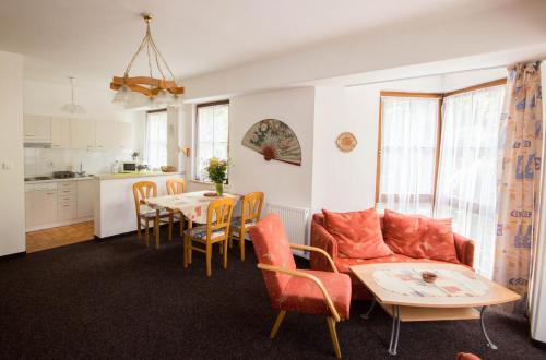 Zdjęcie z galerii obiektu Apartmán K lanovce w mieście Jáchymov