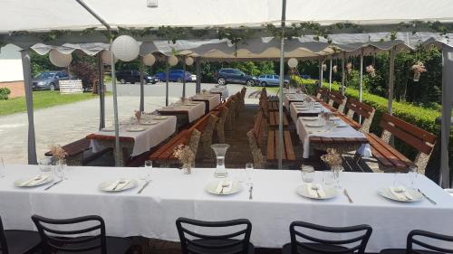 Φωτογραφία από το άλμπουμ του Hotel Salaš σε Šenov u Nového Jičína