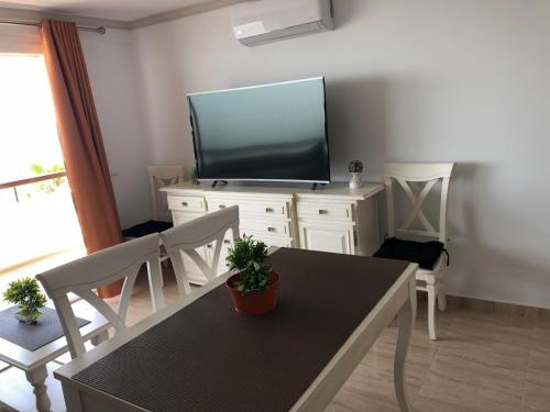 APARTAMENTO 4-2, EDIFICIO EDEN ROC I