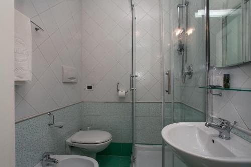 Salle de bains dans l'établissement Zodiacus Residence