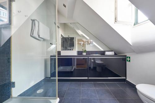 Ένα μπάνιο στο Lisbon Best Choice Apartments Alfama