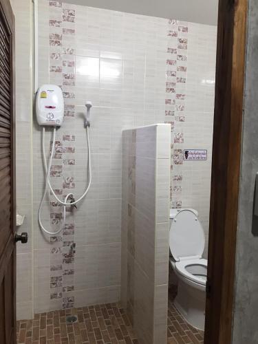 Φωτογραφία από το άλμπουμ του Polpol & Nuanlaor Hotel σε Phrae
