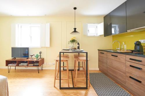 Η κουζίνα ή μικρή κουζίνα στο Lisbon Best Choice Apartments Alfama