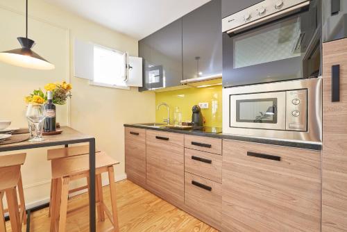 Η κουζίνα ή μικρή κουζίνα στο Lisbon Best Choice Apartments Alfama