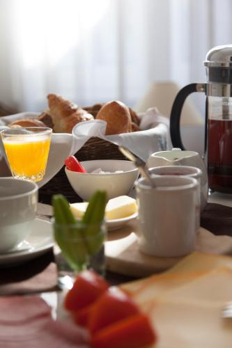 Hrana u pansionu sa uslugom doručka ili u blizini