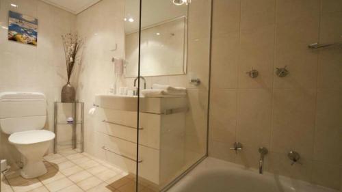 Ένα μπάνιο στο St Trinian's 3a