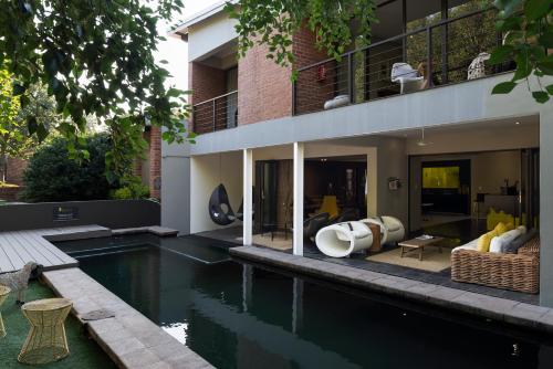 Πισίνα στο ή κοντά στο Alpine Attitude Boutique Hotel & Conference Venue