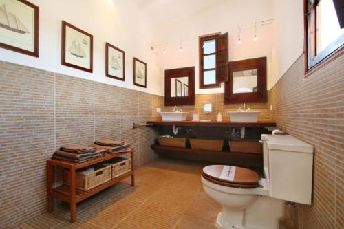 A bathroom at Teulada