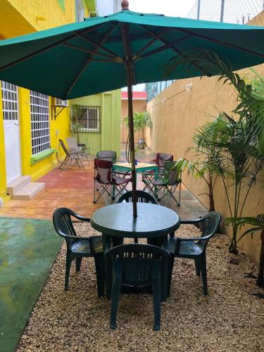 Kawasan patio atau luaran di Airport Sleepy Inn