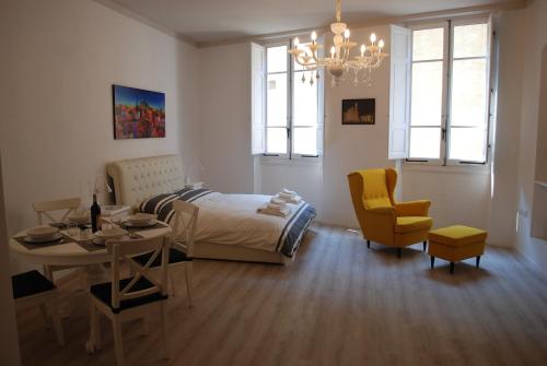 Posedenie v ubytovaní Berardi Palace - Vigna Nuova Apartment