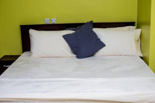 DanRitzcer Suitesにあるベッド