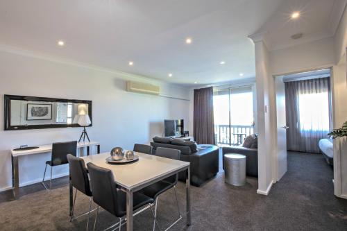 Gallery image of Adelaide Dress Circle Apartments - Archer Street in Adelaide