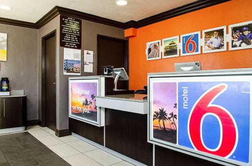 Motel 6-Modesto, CA - Downtown