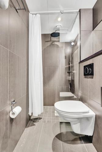 Ένα μπάνιο στο Forenom Aparthotel Oslo