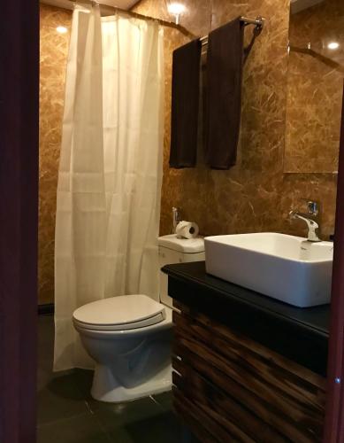 Ванная комната в Fansipan Terrace Cafe and Homestay