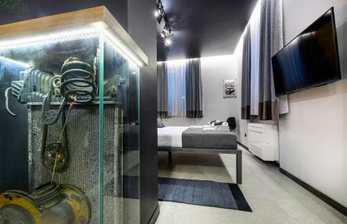 Split Industrial Design Rooms