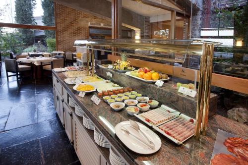 Jídlo v hotelu nebo okolí