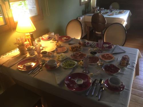 Makanan di atau berdekatan hotel