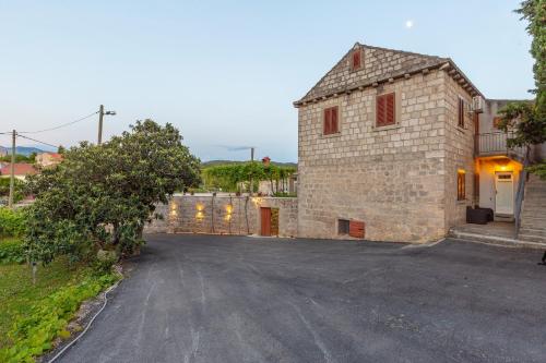 Afbeelding uit fotogalerij van Konavle Apartments Zlatovisce in Gruda