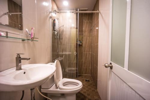 Ένα μπάνιο στο Language Exchange Hostel 1