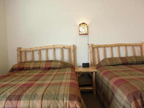 Gallery image of Bear's Den Lodge in Shaunavon