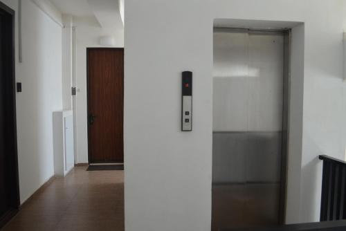 Gambar di galeri bagi Mtatsminda Apartment di Tbilisi City
