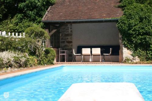 Photo de la galerie de l'établissement la cour d'eloyse, à La Chapelle-sur-Oreuse