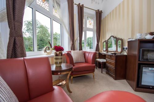 Gallery image of NormanHurst Hotel in Sale