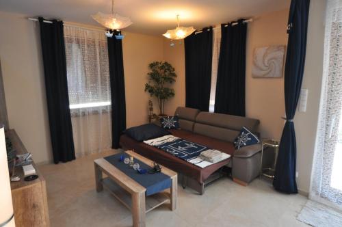 Zdjęcie z galerii obiektu Lelle Apartment w mieście Balatonlelle
