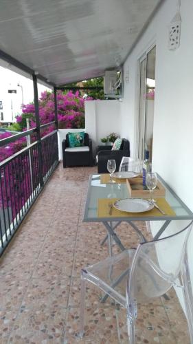 Apt Cardoso 3 ao lado da Praia Peneco