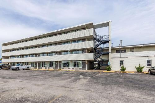 Studio 6-Pekin, IL – Photos 4