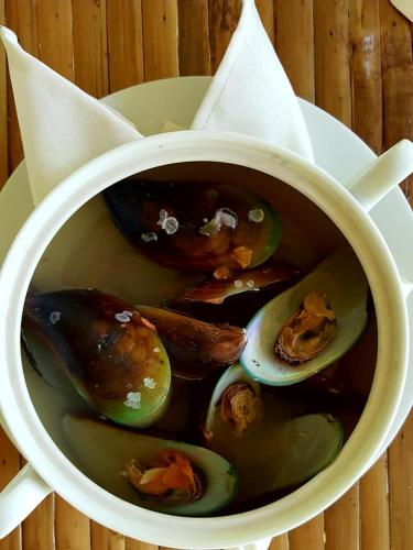 Mad på resortet eller i nærheden