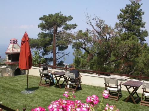 Gallery image of Smaragdi Luxury Apartments in Skala Sotiros