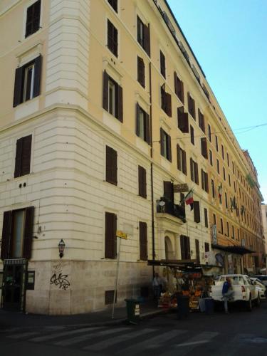 ローマにあるホテル ツアリングのギャラリーの写真