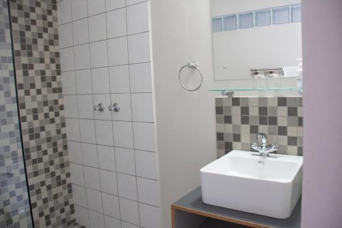 Bilik mandi di Kramersdorf Guesthouse