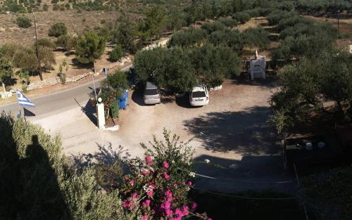 Foto dalla galleria di Tholos Rooms a Kavoúsion