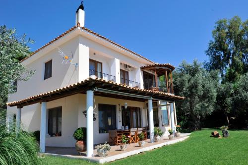 Poseidon villa m ammos