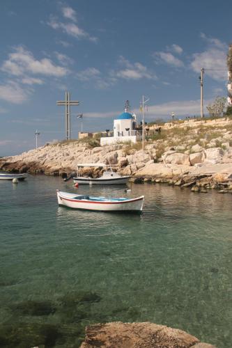 Foto da galeria de Port's little gem em Piraeus
